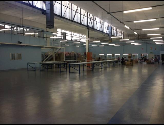3,400M² FACTORY FOR SALE IN BEACONVALE